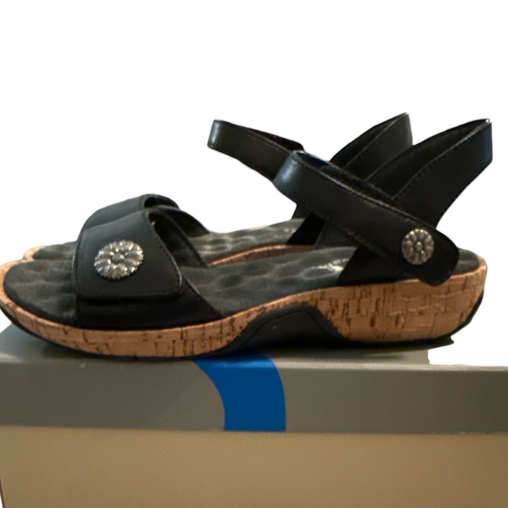 Softwalk Bandito Black Cork‎ Comfort Flat Sandals Women Size 7M Resortwear Vacay